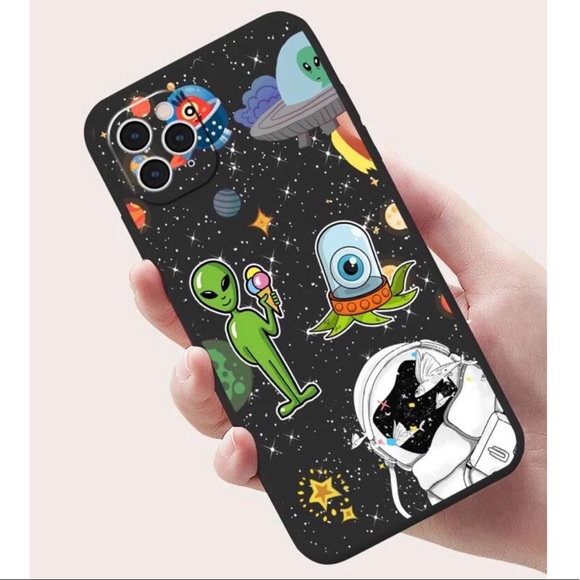 Black Graphic Print Alien Phone Case - Picture 1 of 3
